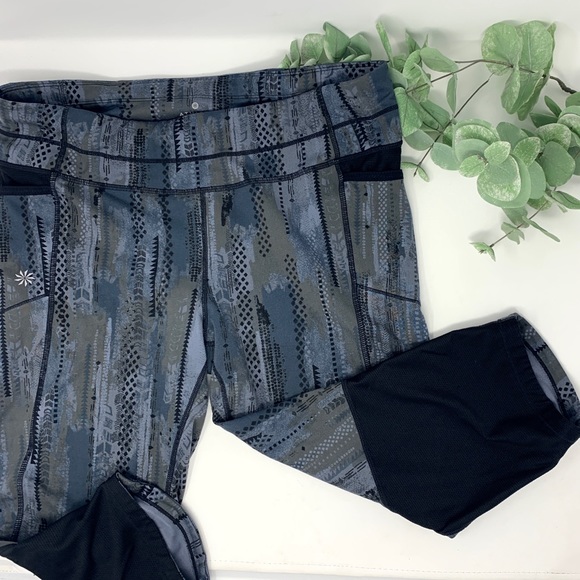 Athleta Pants - Athleta Gray Patterned Crop Leggings With Piockets